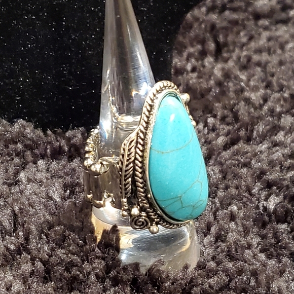 Ring - Picture 2 of 2